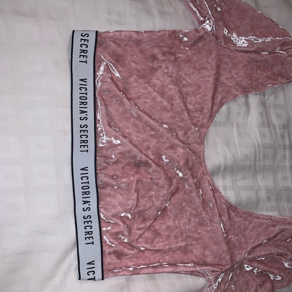 Long sleeve crop top